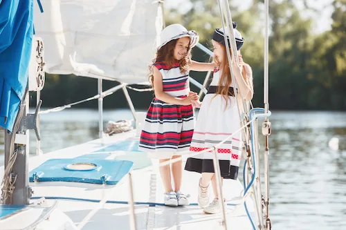 Paseo en Velero en Roquetas de Mar con niños