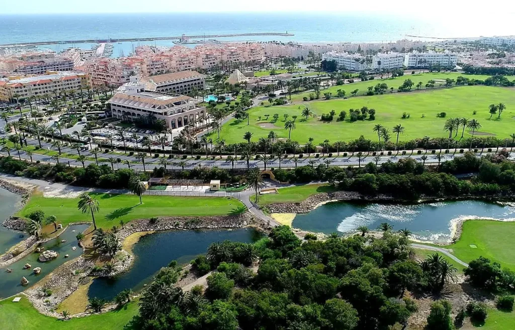 Cerca de Roquetas. Cerca de Roquetas. Cerca de Roquetas. Cerca de Roquetas.